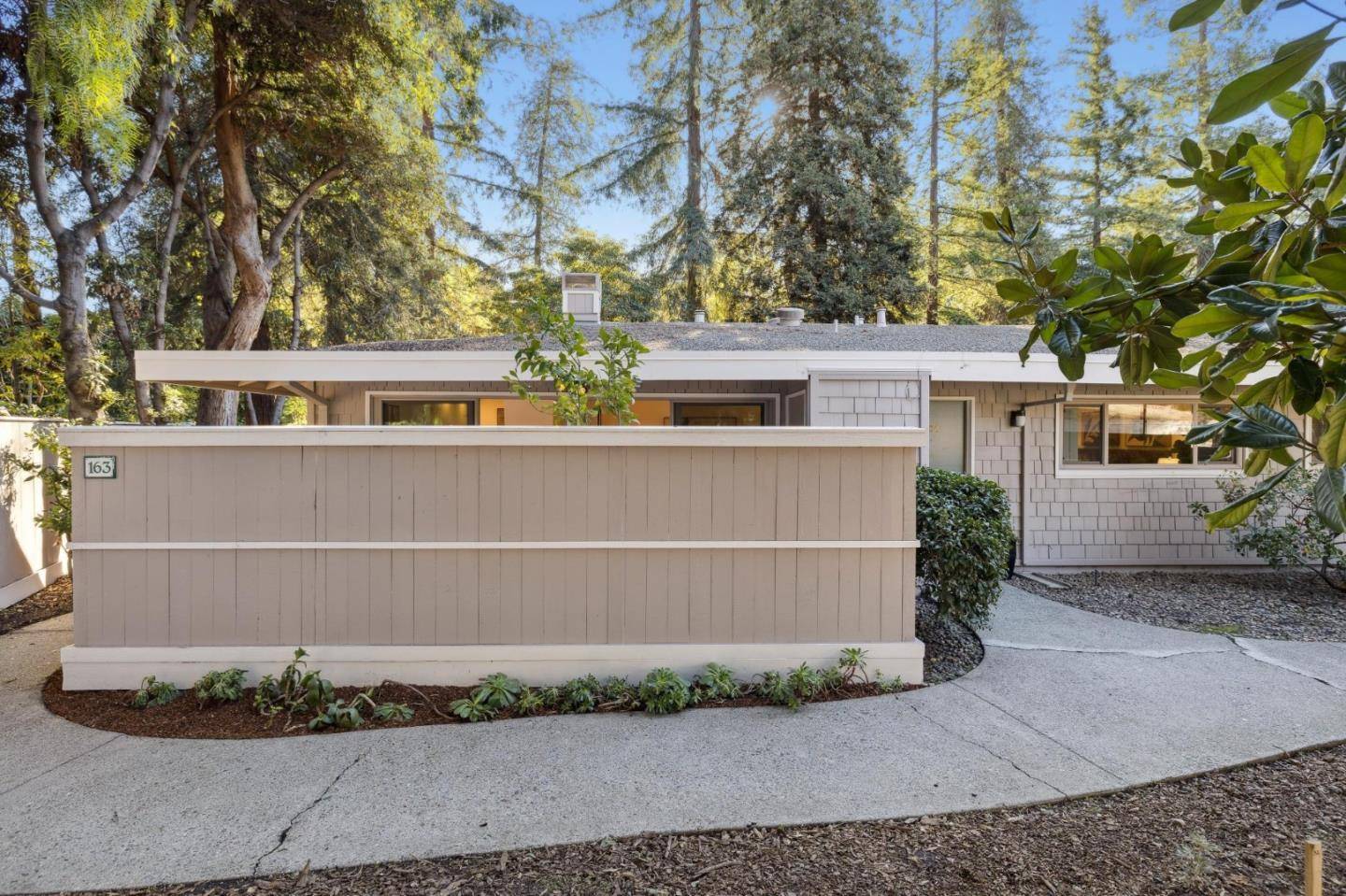 Mountain View, CA 94043,500 W Middlefield Road #164