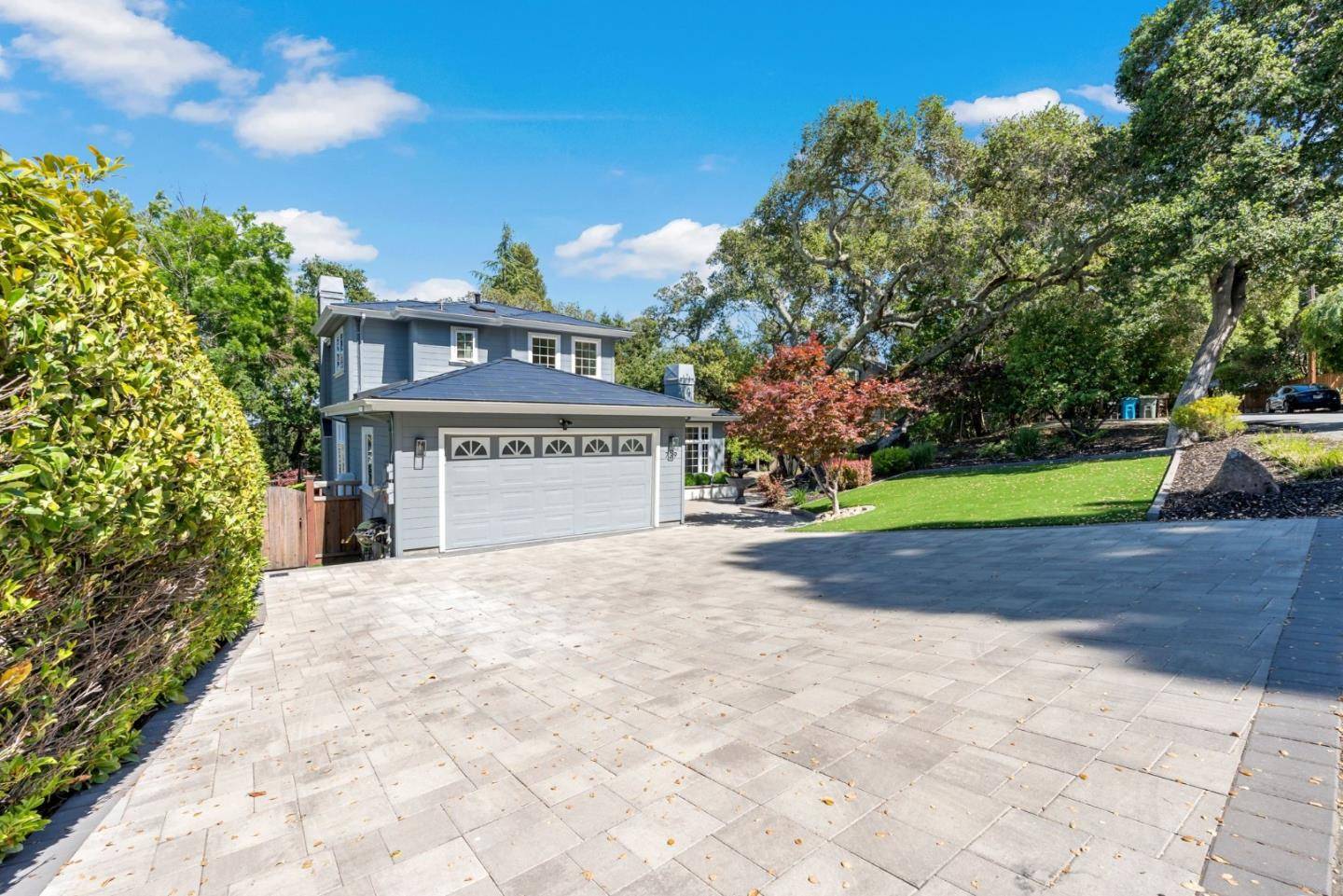 Redwood City, CA 94062,739 Oak View Way