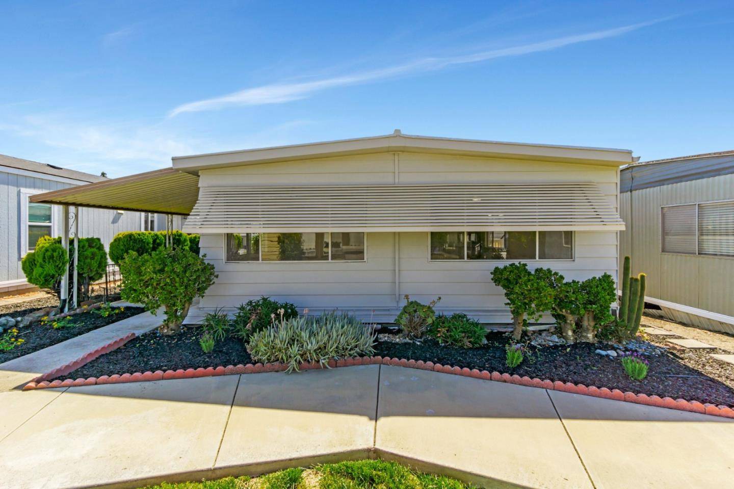Concord, CA 94518,2097 Dalis Drive #79