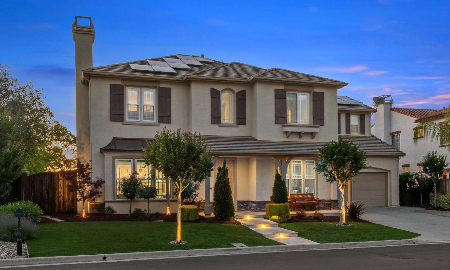 Gilroy, CA 95020,2530 Muirfield Way
