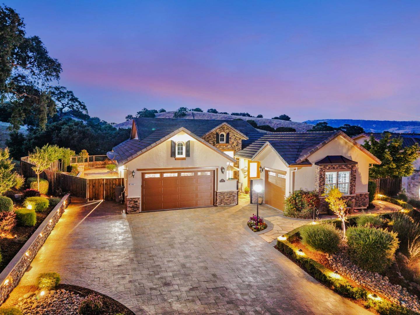 Gilroy, CA 95020,1861 Carob Court