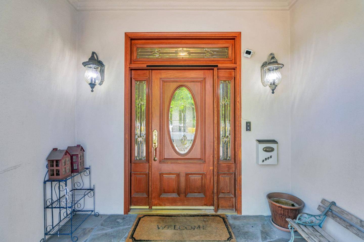 Campbell, CA 95008,1905 White Oaks Road