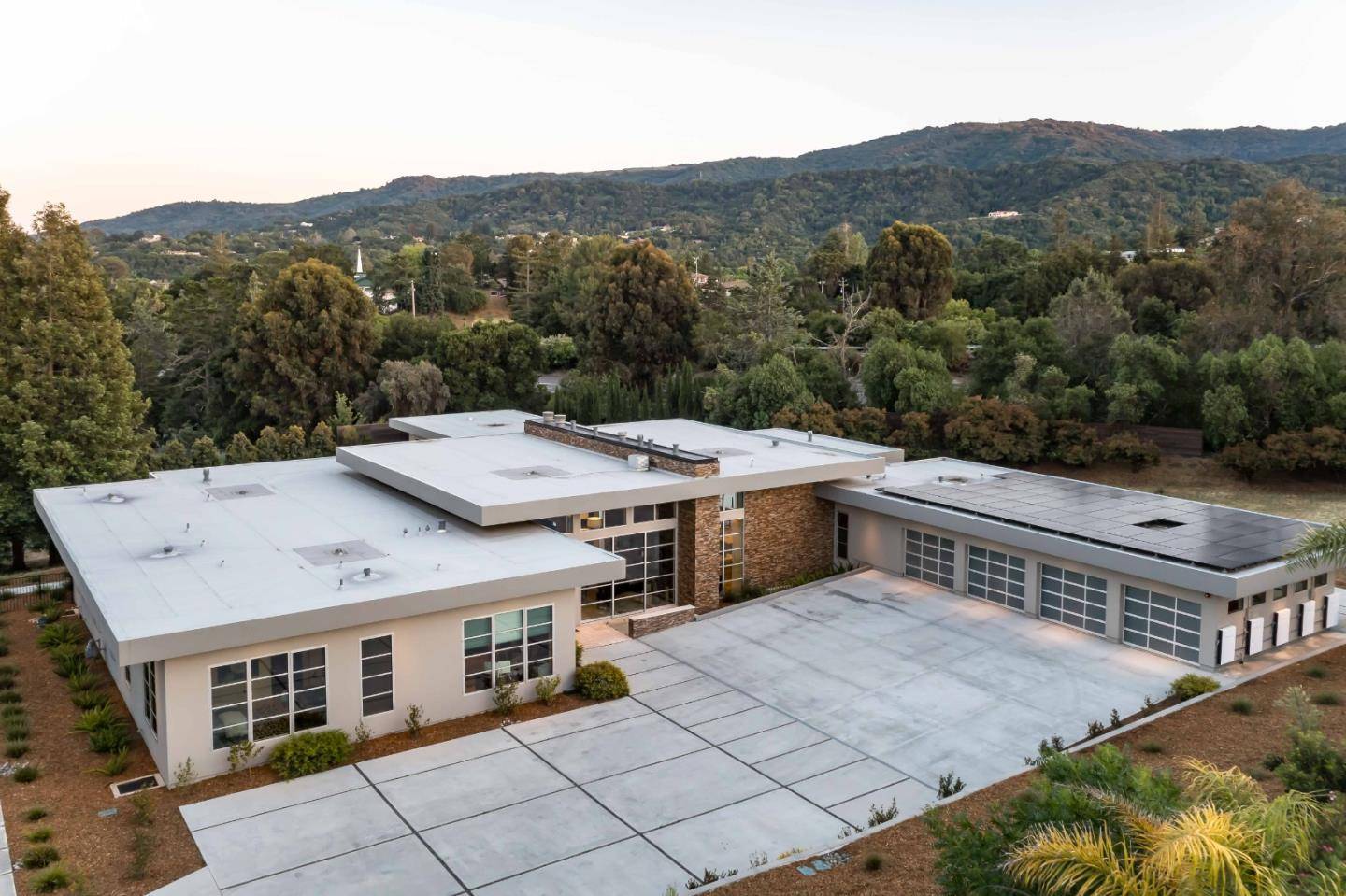 Los Altos Hills, CA 94022,26270 Purissima Road
