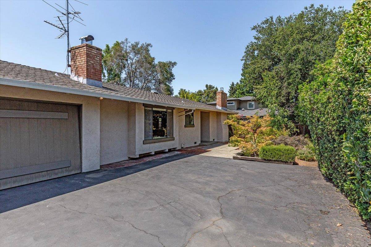 Los Altos, CA 94022,60 View Street
