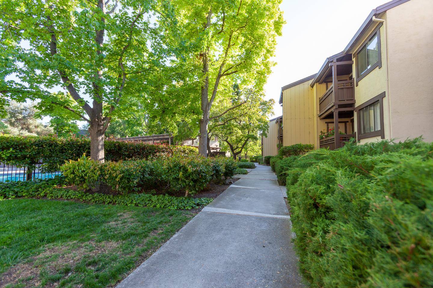 Palo Alto, CA 94303,765 San Antonio Rd # 70