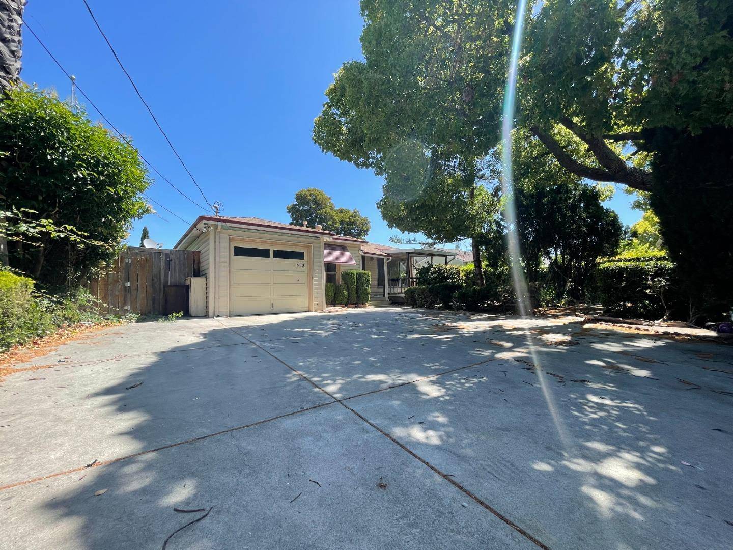 Redwood City, CA 94063,503 Scott Avenue