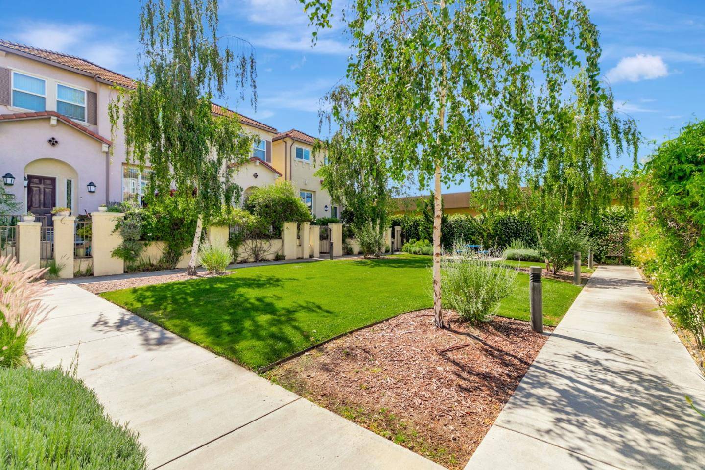 San Jose, CA 95128,867 Neal