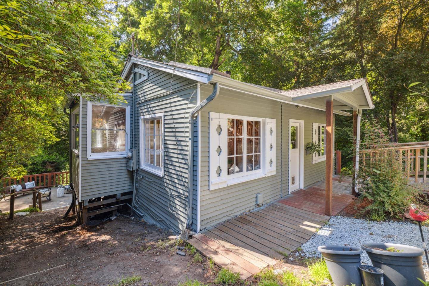 Santa Cruz, CA 95060,235 Creekside Lane