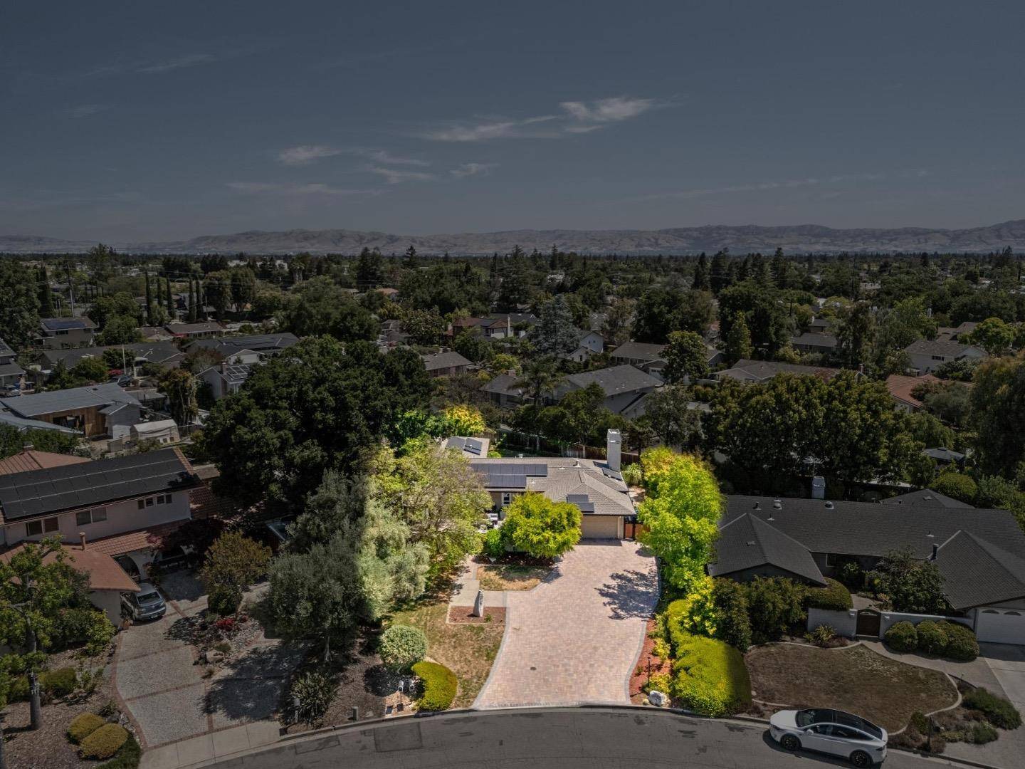 Saratoga, CA 95070,20717 Meadow Oak Road