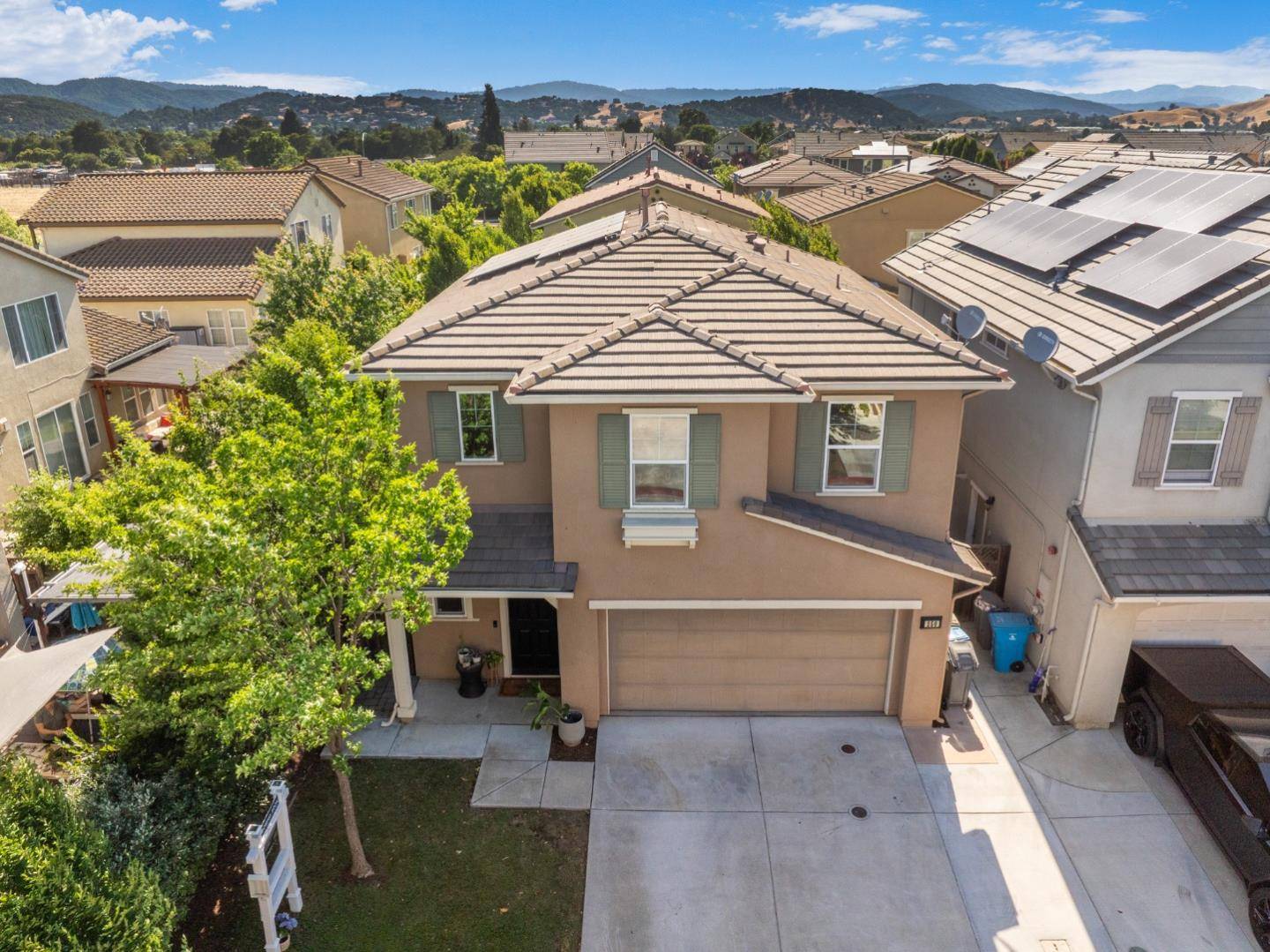 Gilroy, CA 95020,250 Robin Place