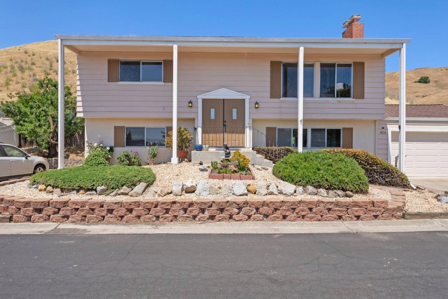 Union City, CA 94587,423 Riviera Drive