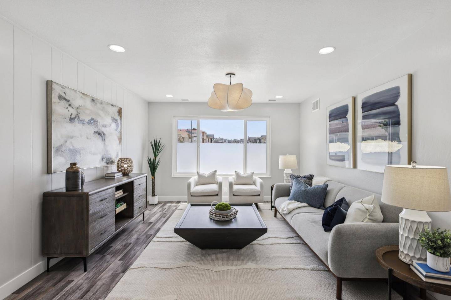 Pacifica, CA 94044,5034 Palmetto Avenue