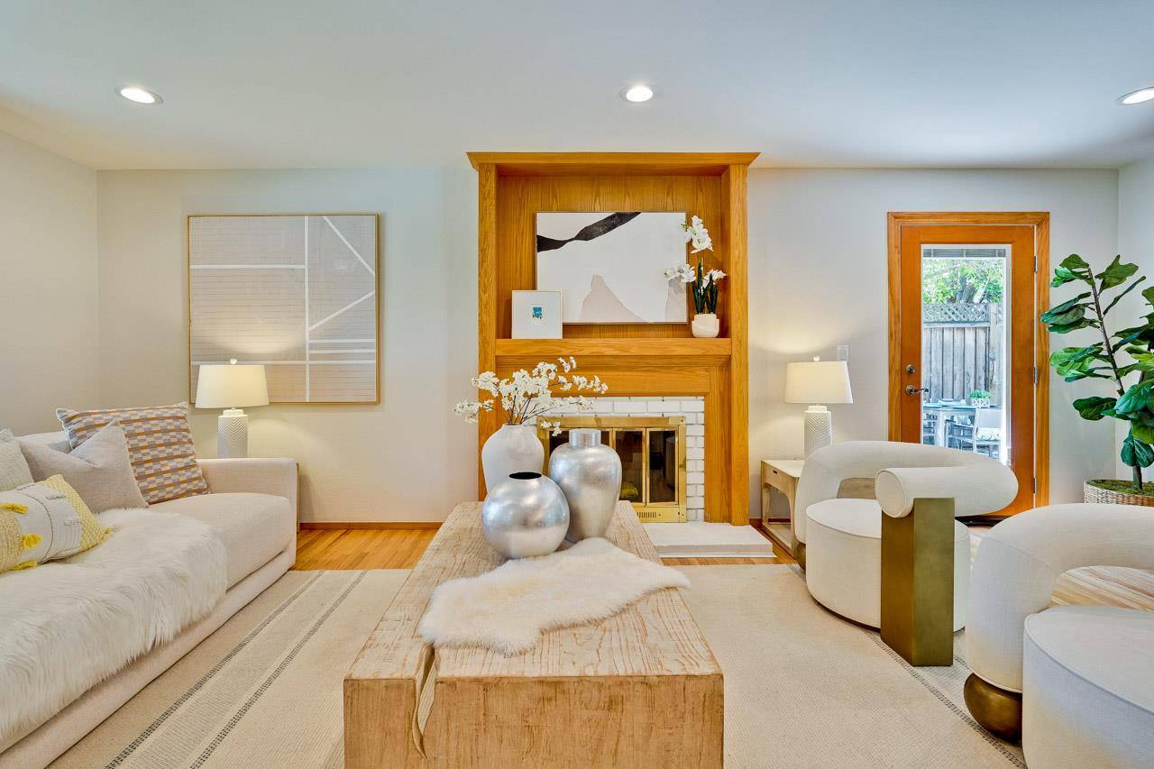 Cupertino, CA 95014,1641 Jamestown Drive