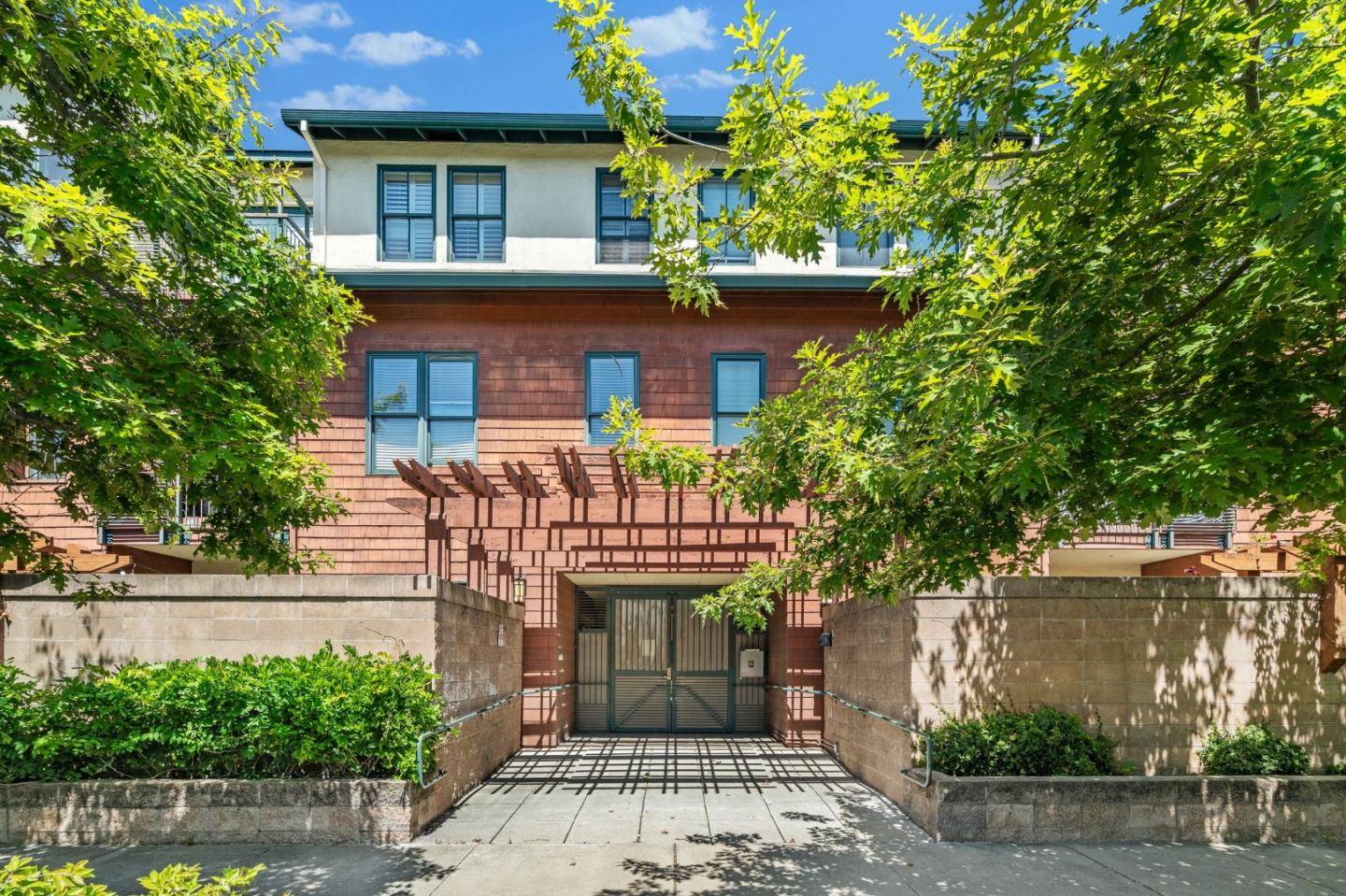 Palo Alto, CA 94306,435 Sheridan Avenue #304