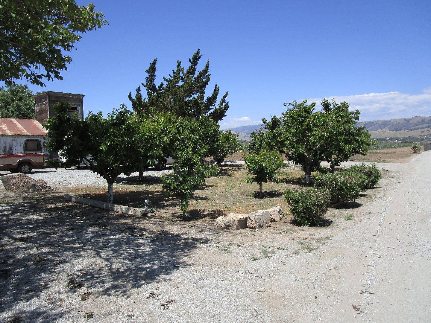Gilroy, CA 95020,2025 Pacheco Pass Highway