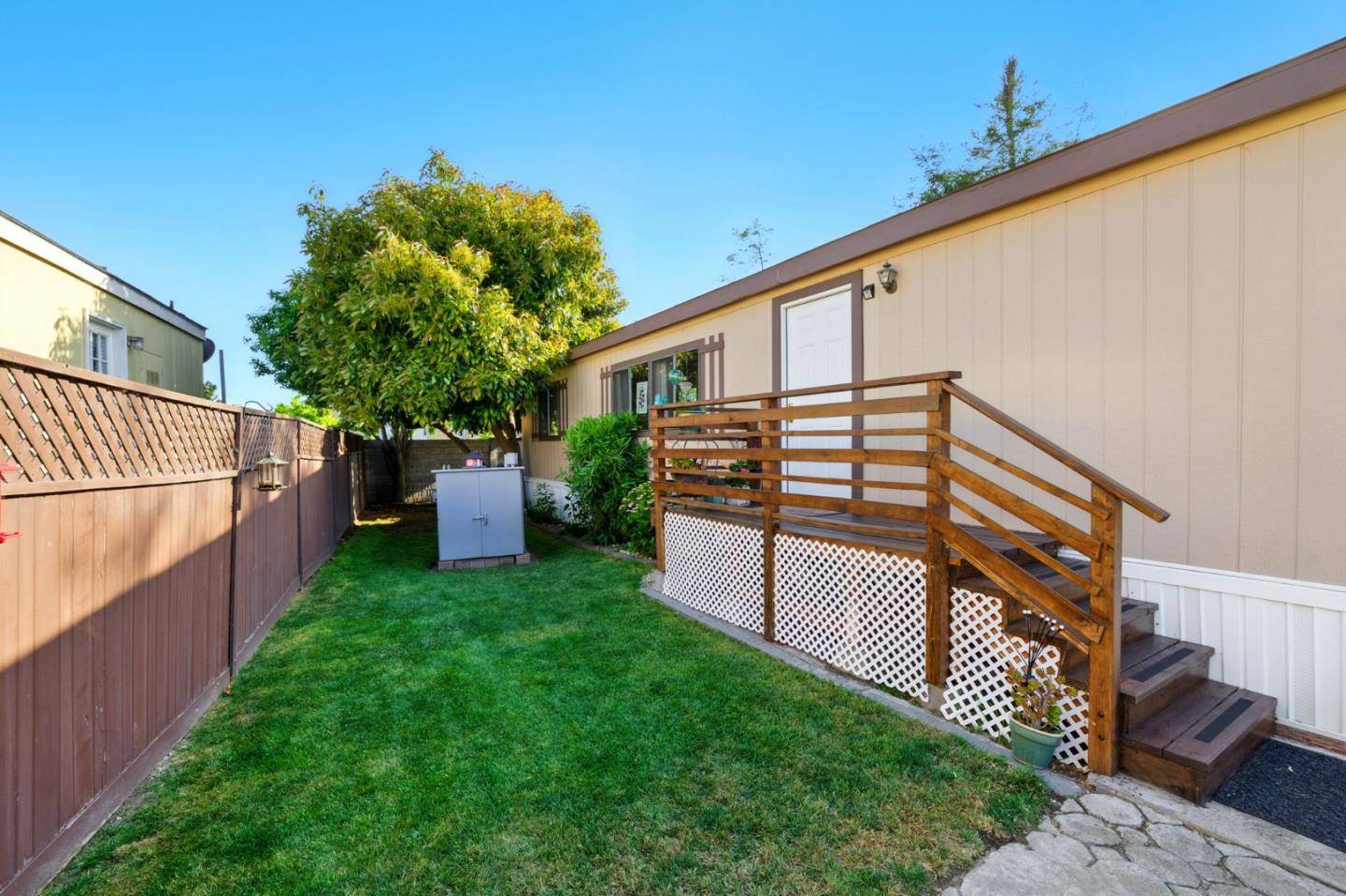 Salinas, CA 93906,1117 Baldwin Street #6