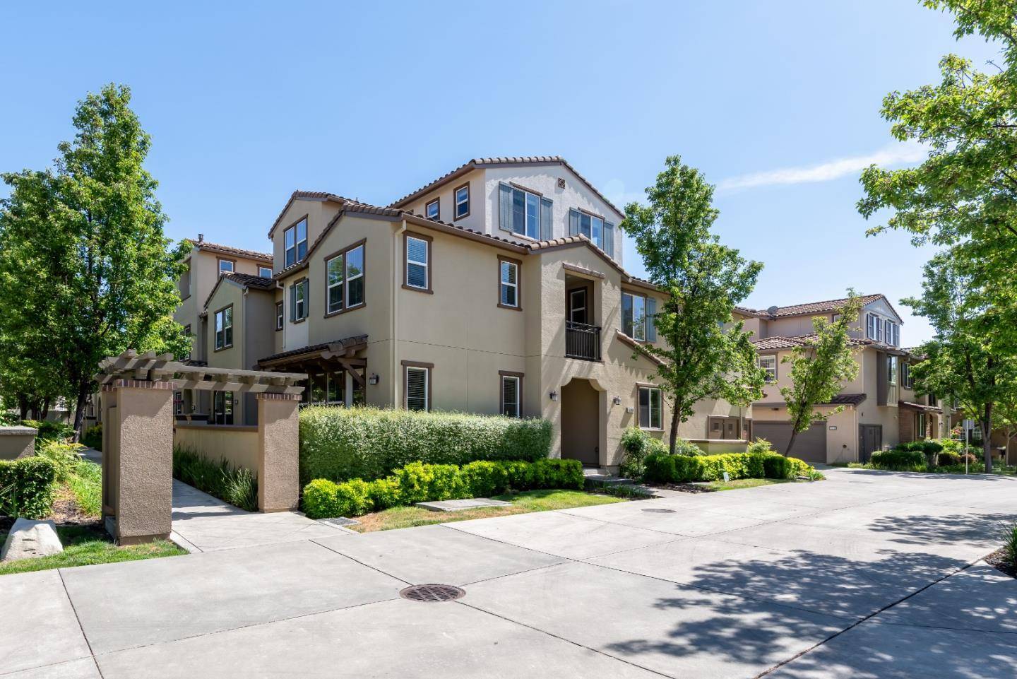 San Ramon, CA 94582,5300 Fioli Loop