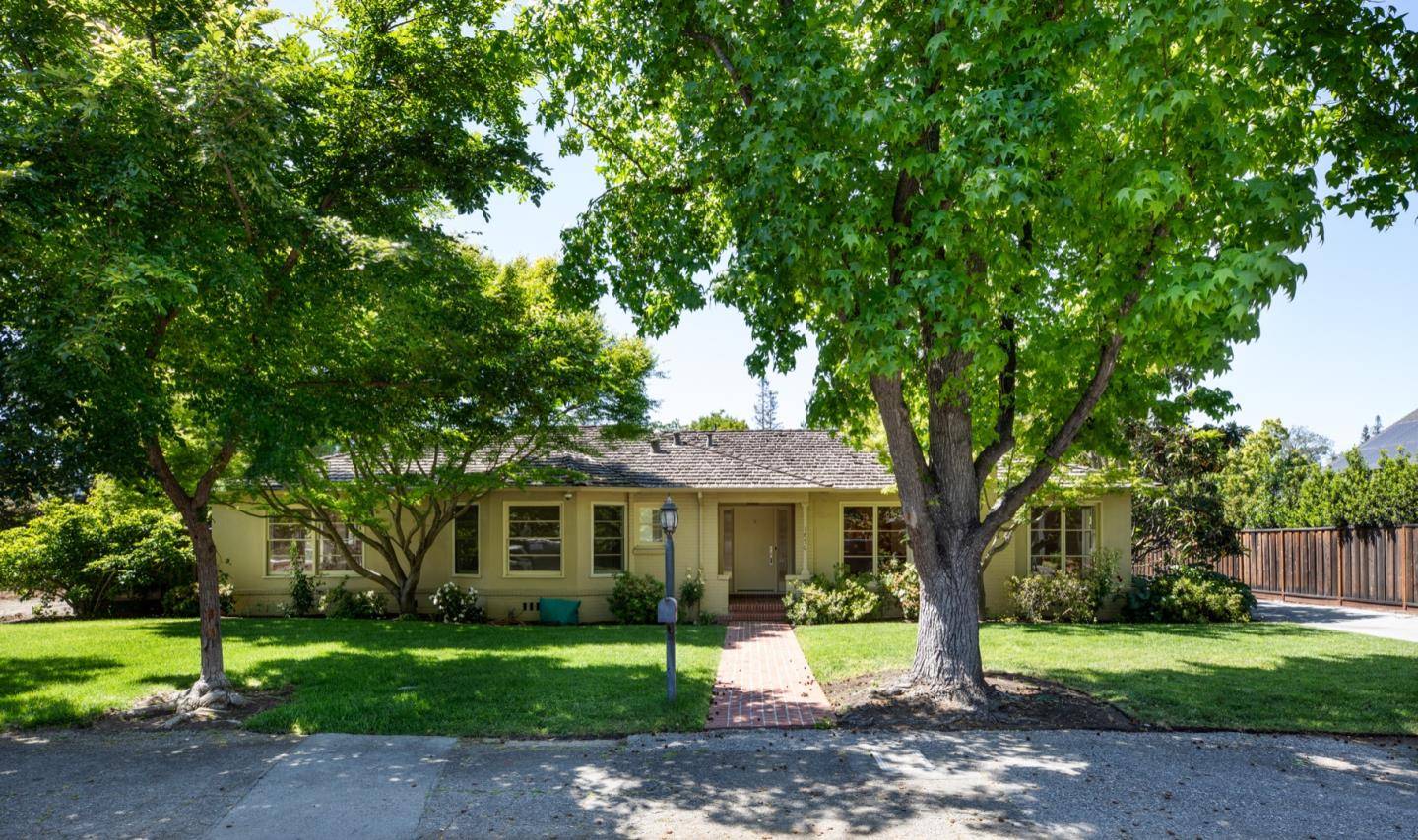 Menlo Park, CA 94025,1850 White Oak Drive