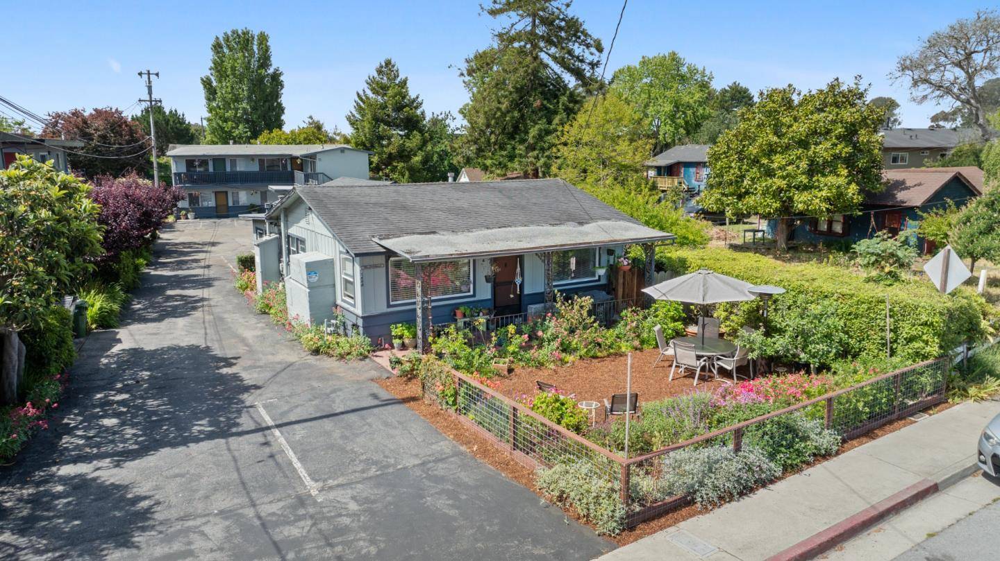 Santa Cruz, CA 95062,1450 Merrill Street