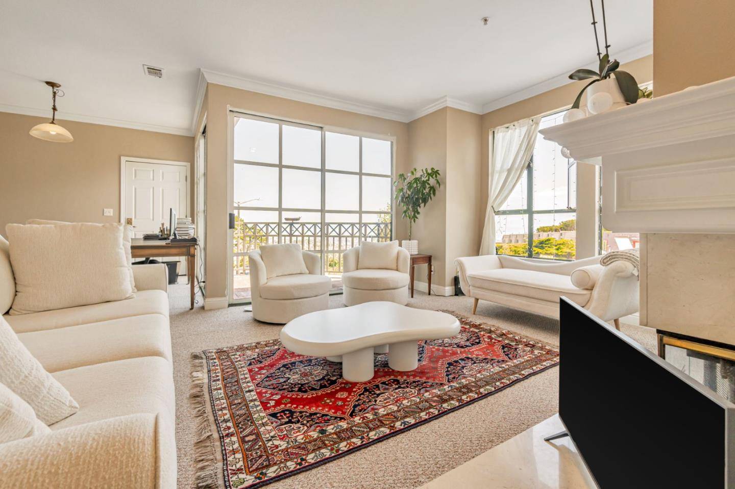 San Francisco, CA 94131,200 Portola Drive #201