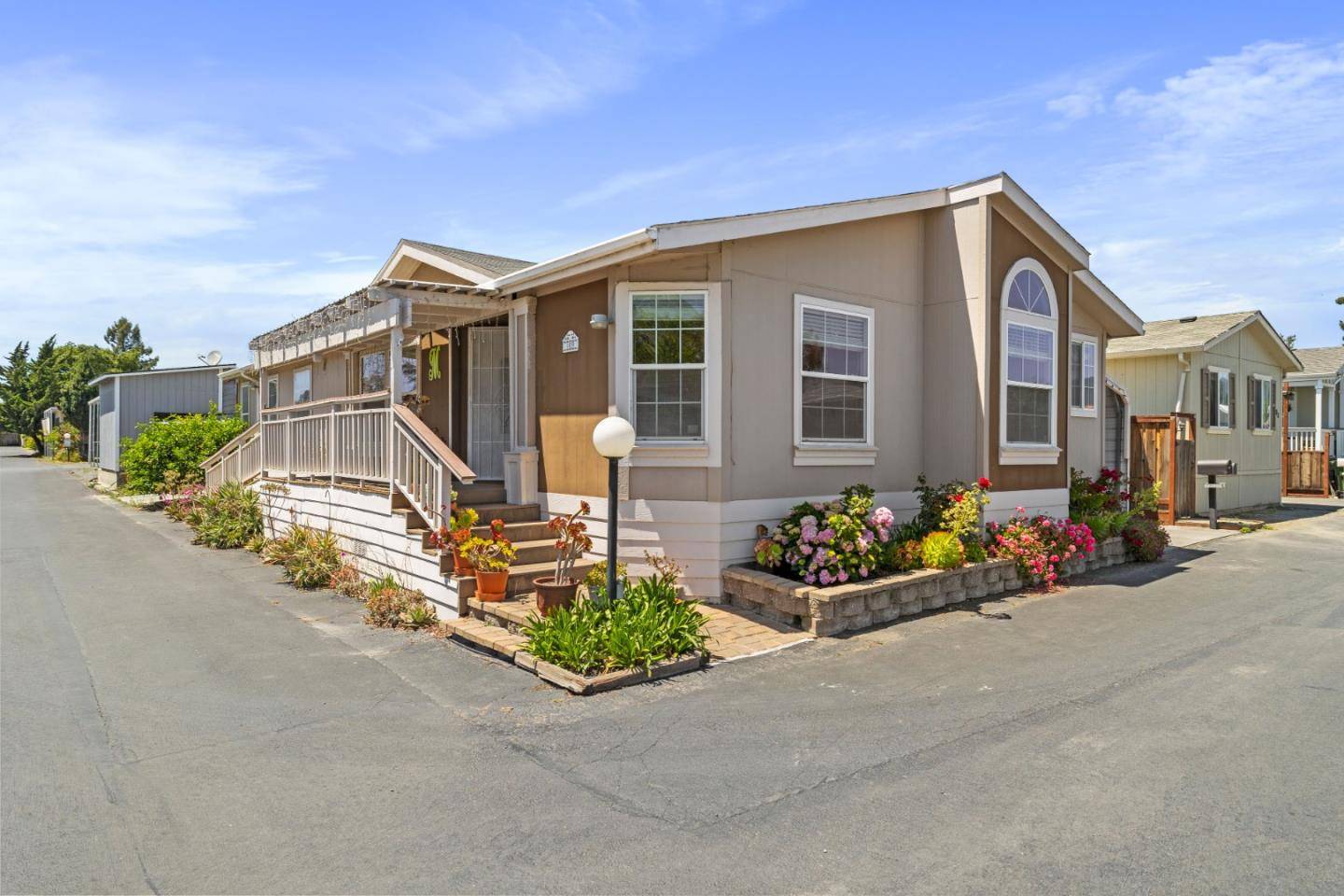 Watsonville, CA 95076,789 Green Valley Road #109