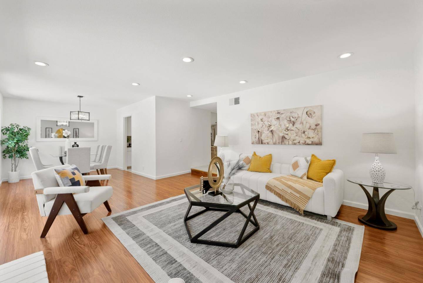 Cupertino, CA 95014,22883 Longdown Road