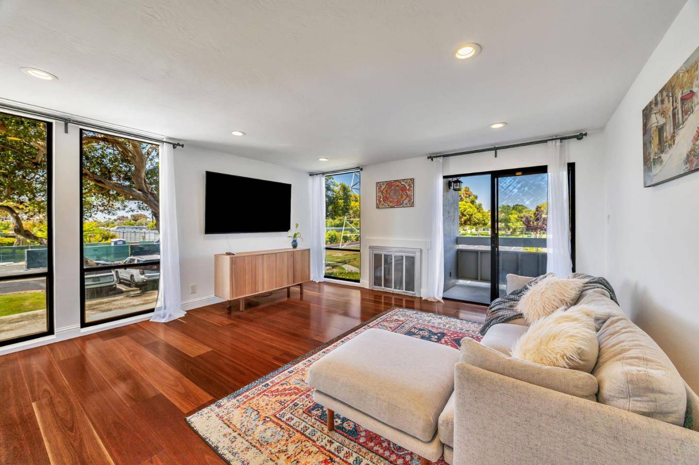 Foster City, CA 94404,1111 Compass Lane #106