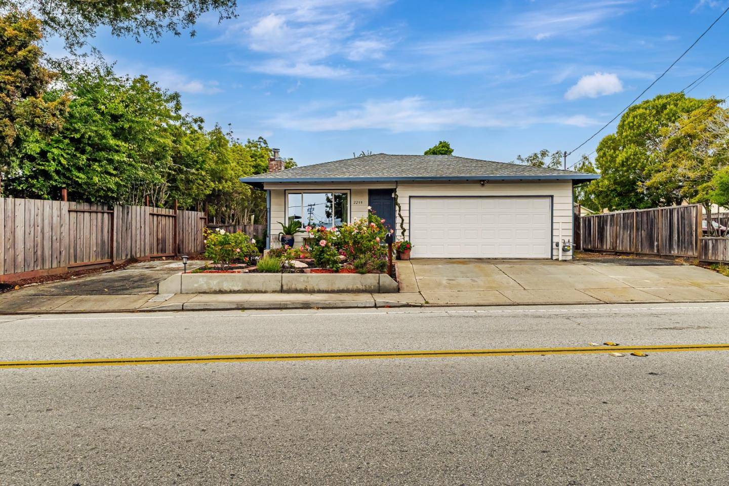 Santa Cruz, CA 95062,2259 Chanticleer Avenue