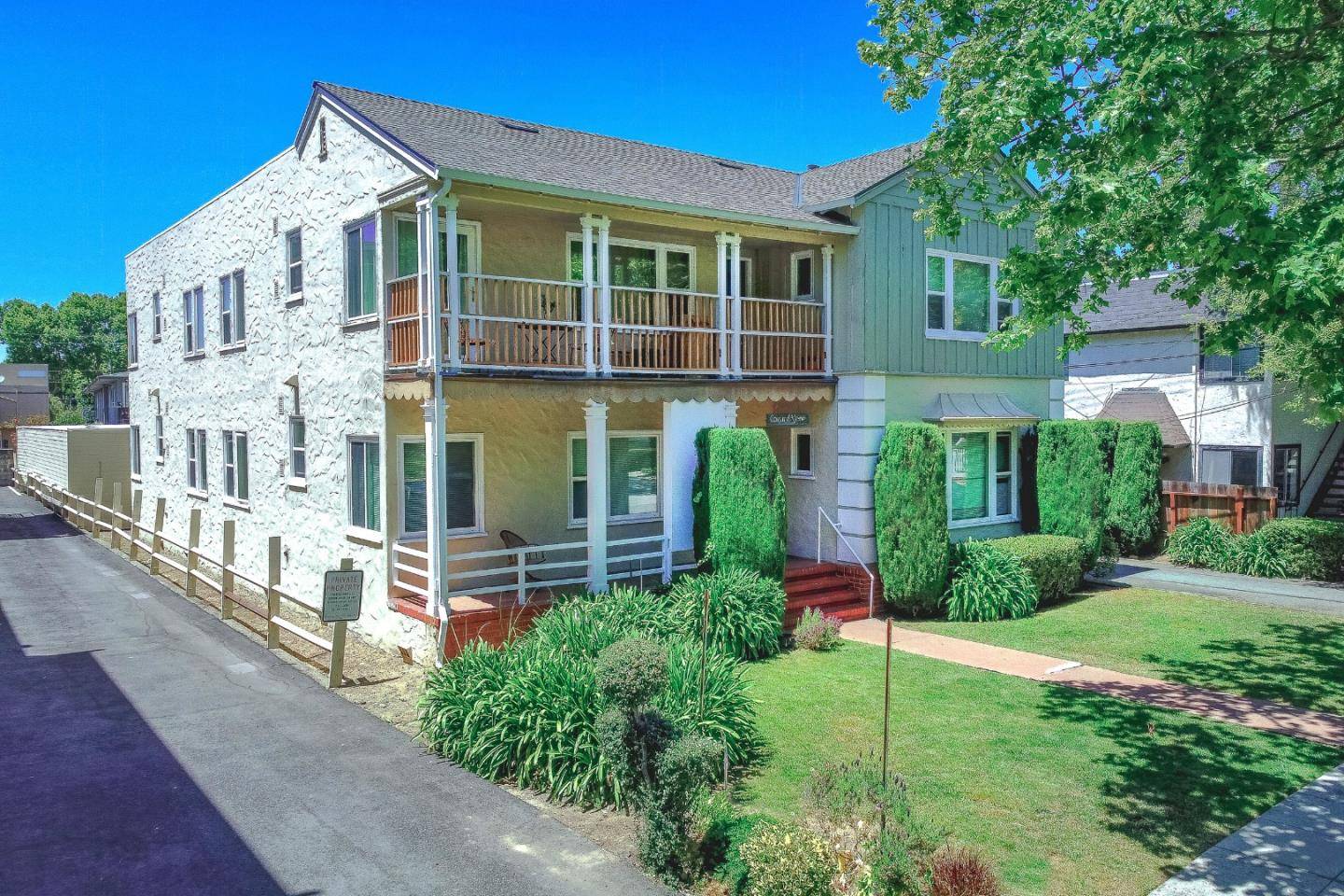 Burlingame, CA 94010,1116 Douglas Avenue