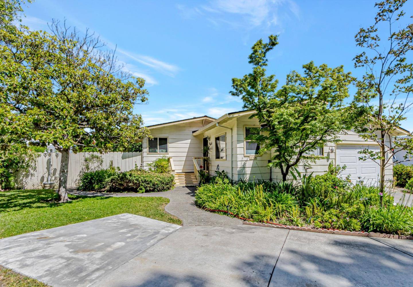 San Jose, CA 95136,259 Mountain Springs Drive #259