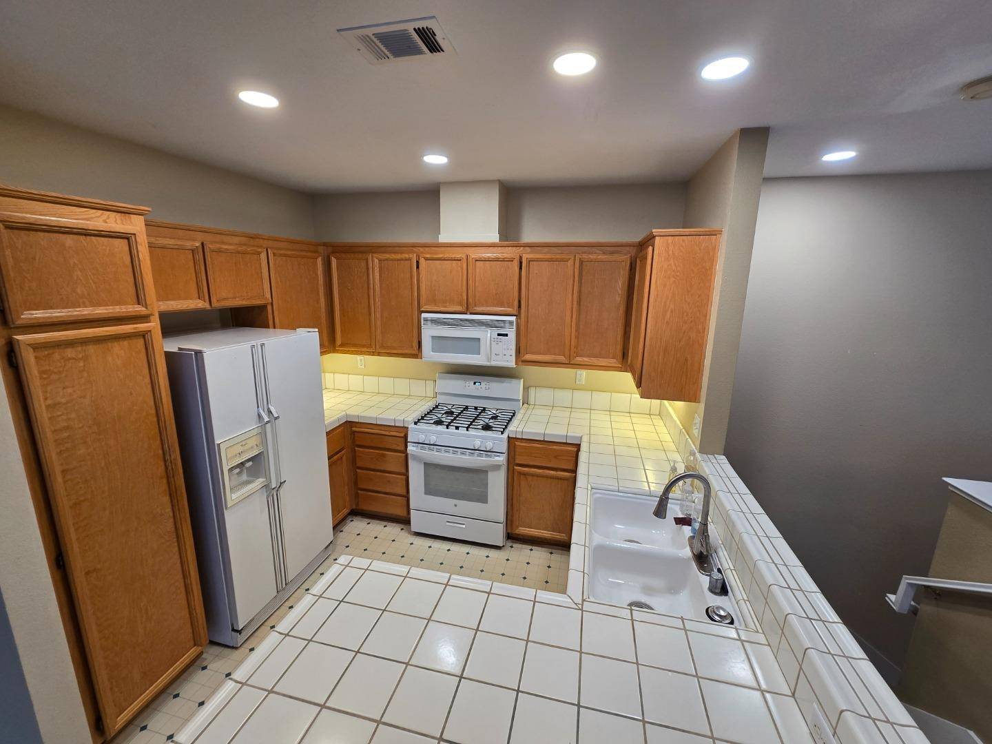 San Jose, CA 95136,359 Maeve Court