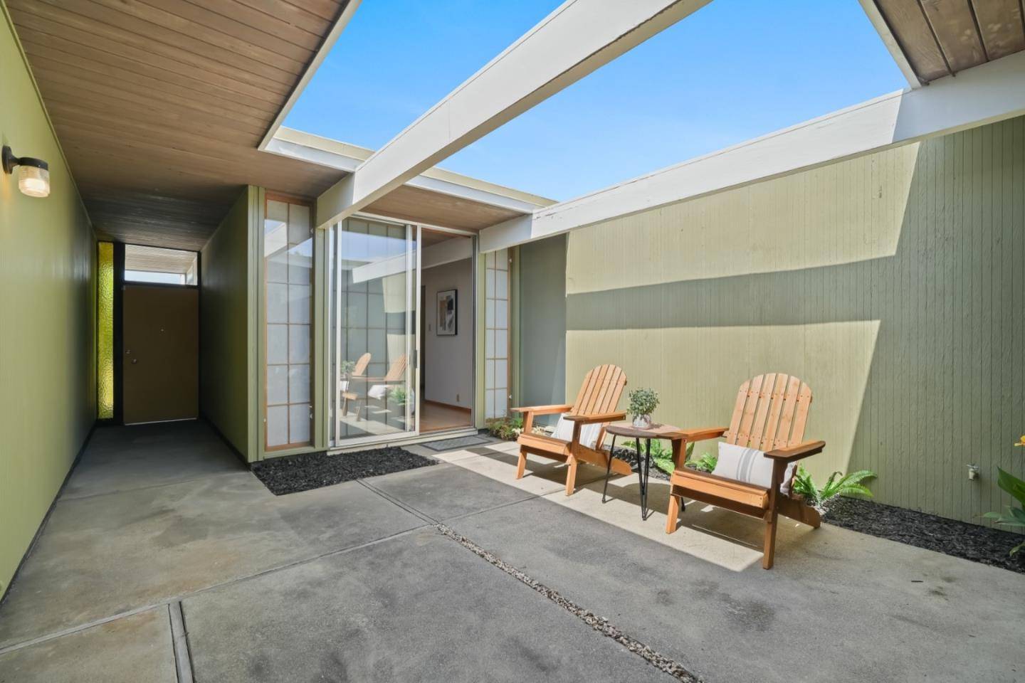 Foster City, CA 94404,775 Crane Avenue