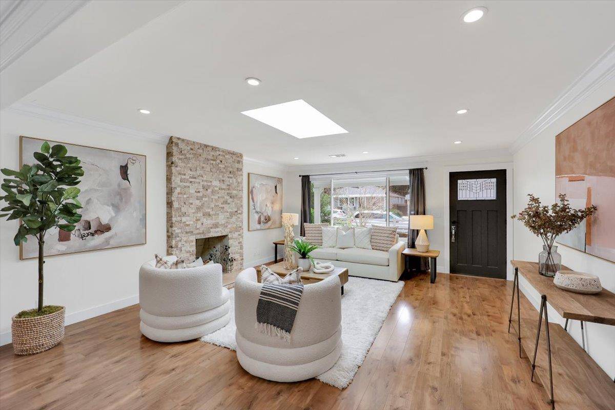 Redwood City, CA 94063,3335 Spring Street