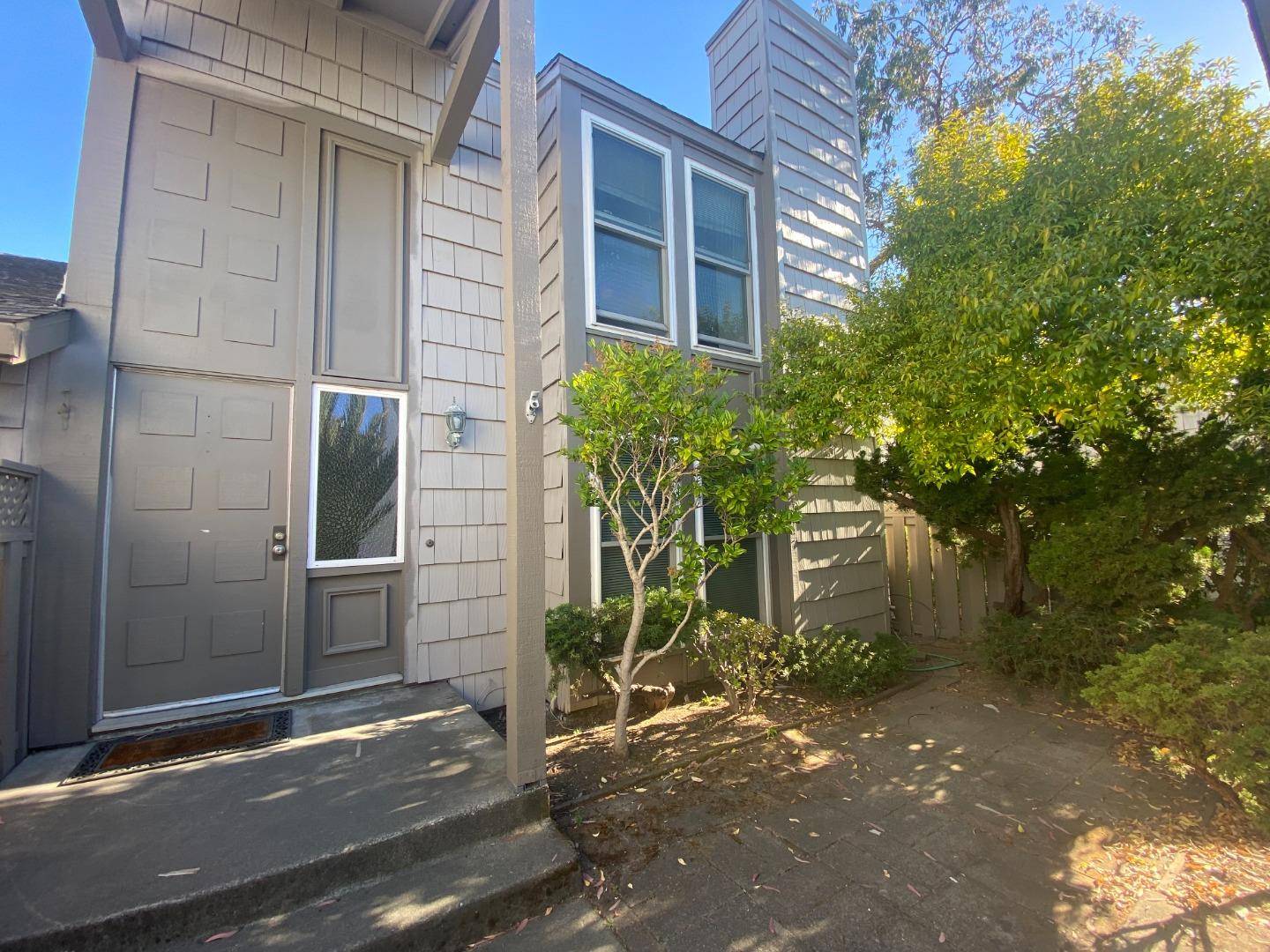 Foster City, CA 94404,982 Marquette Lane