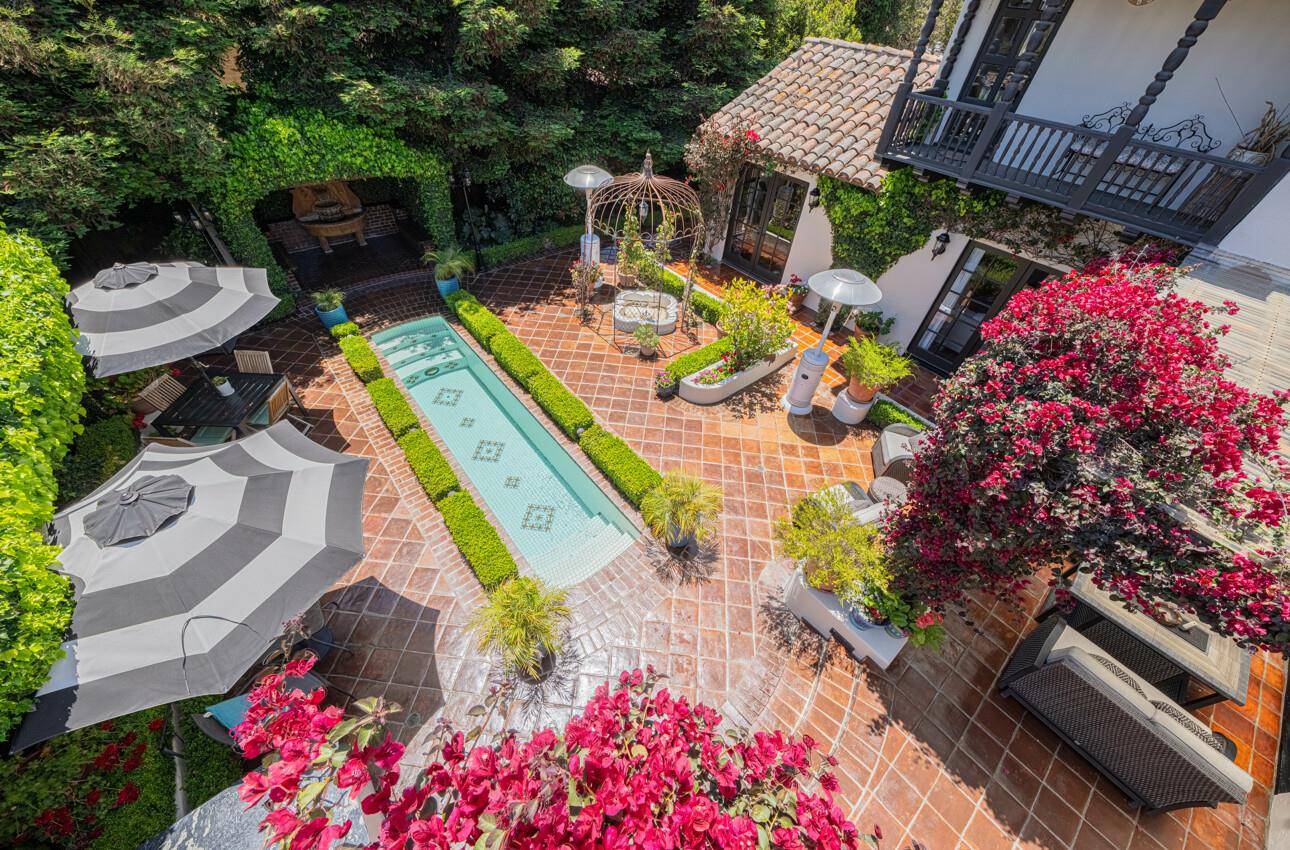 Salinas, CA 93901,1 Santa Lucia Avenue