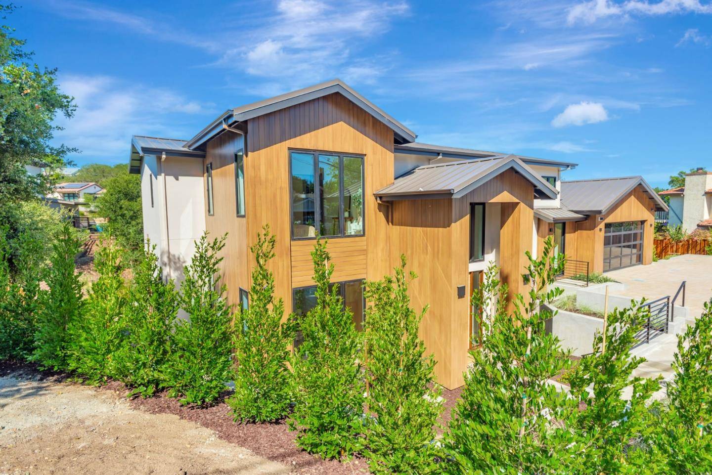 Redwood City, CA 94062,1019 Wilmington Way