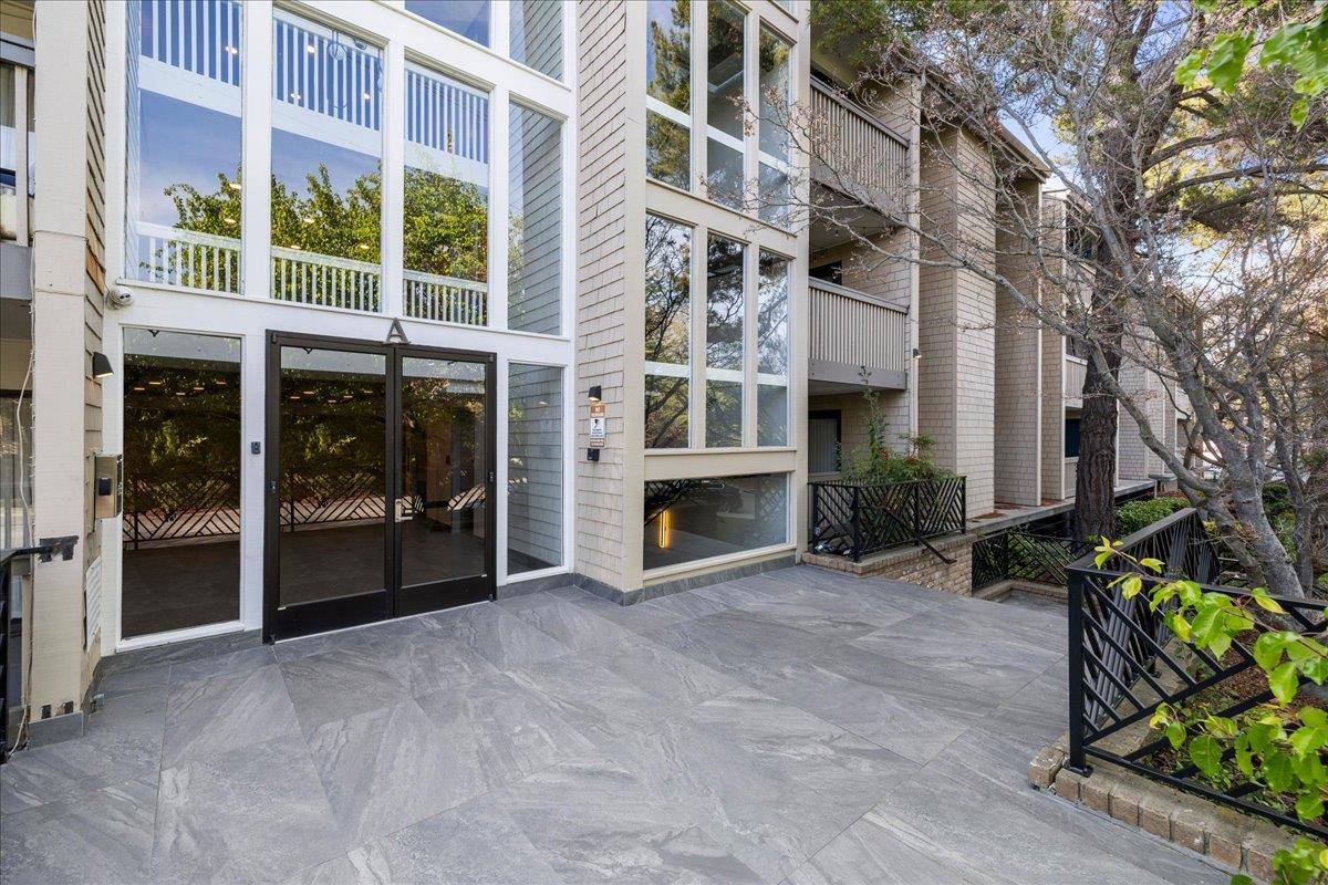 Mountain View, CA 94040,49 Showers Drive #A335