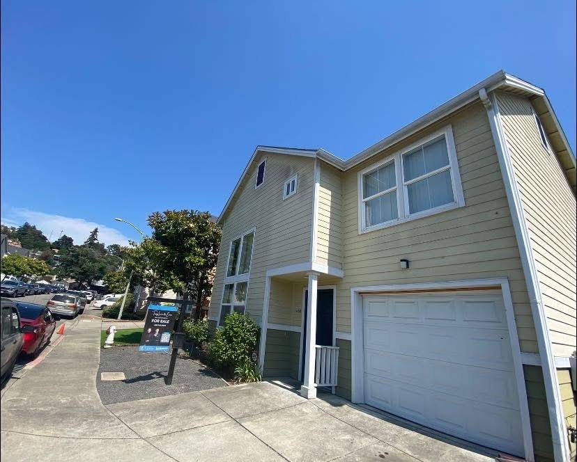 Oakland, CA 94605,2438 Savannah Court