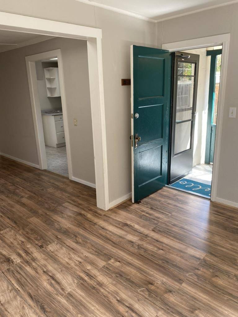 Menlo Park, CA 94025,697 Menlo Avenue #Unit B