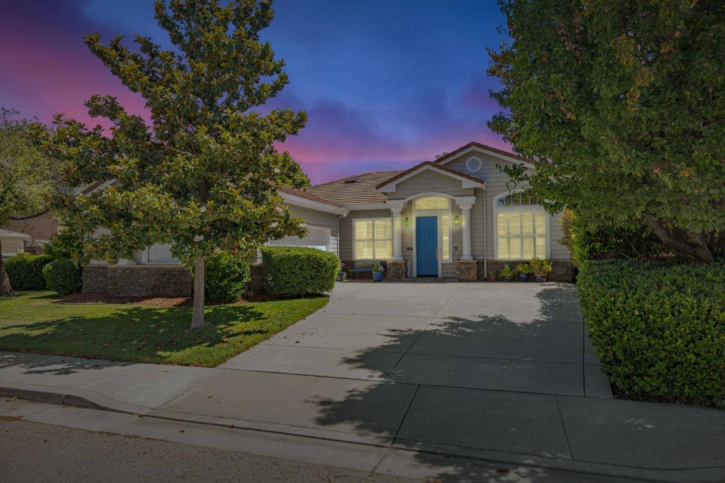Morgan Hill, CA 95037,18400 Capistrano Way