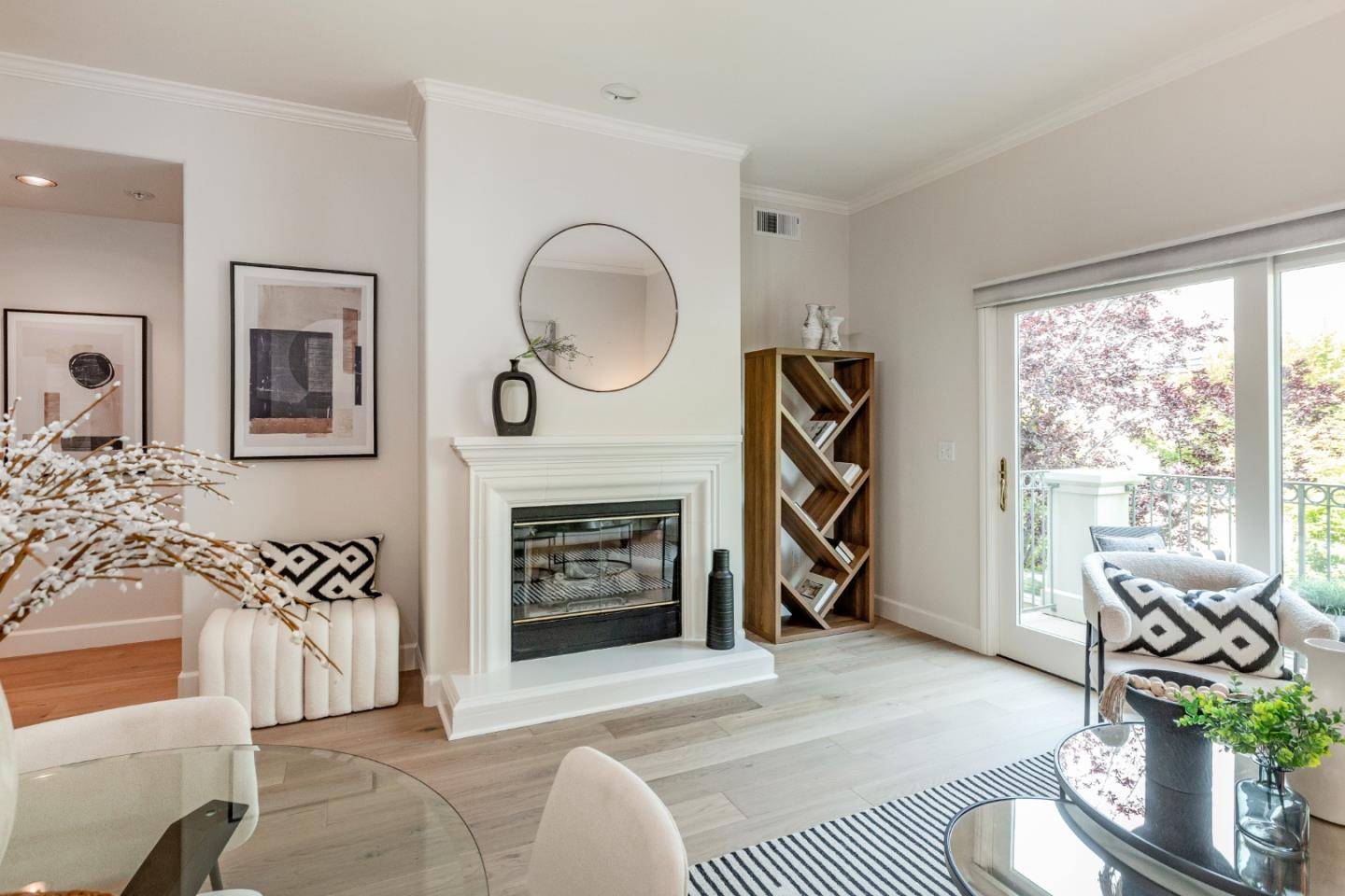 Los Altos, CA 94022,1 W Edith Avenue #C214