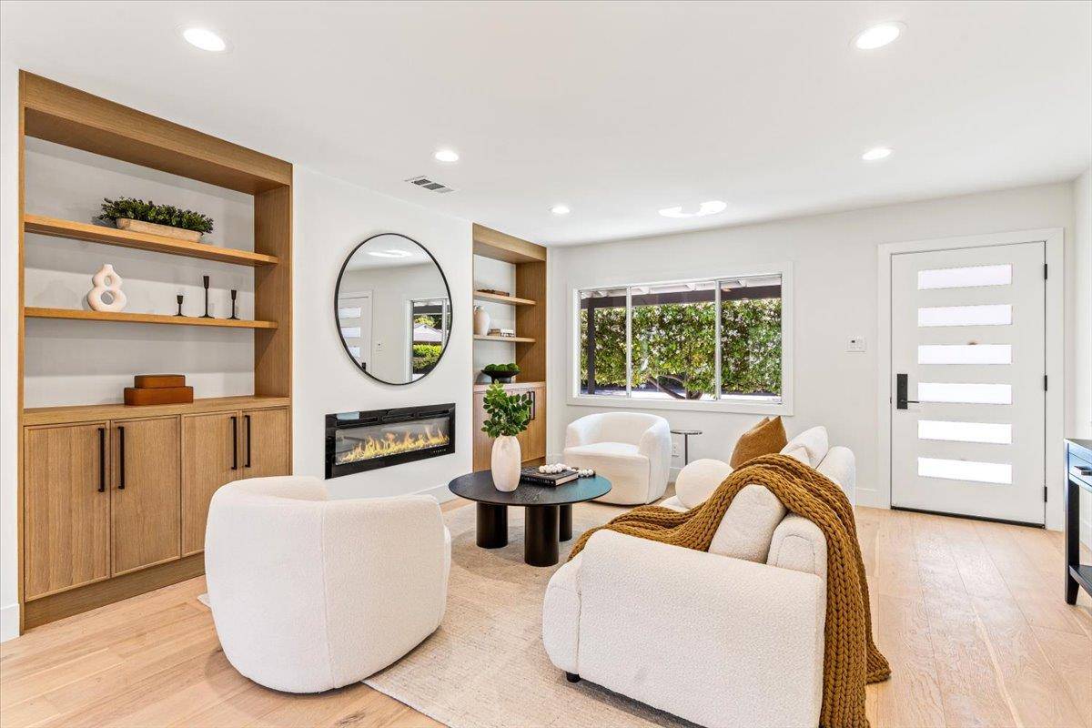 Los Gatos, CA 95032,15640 Gardenia Way