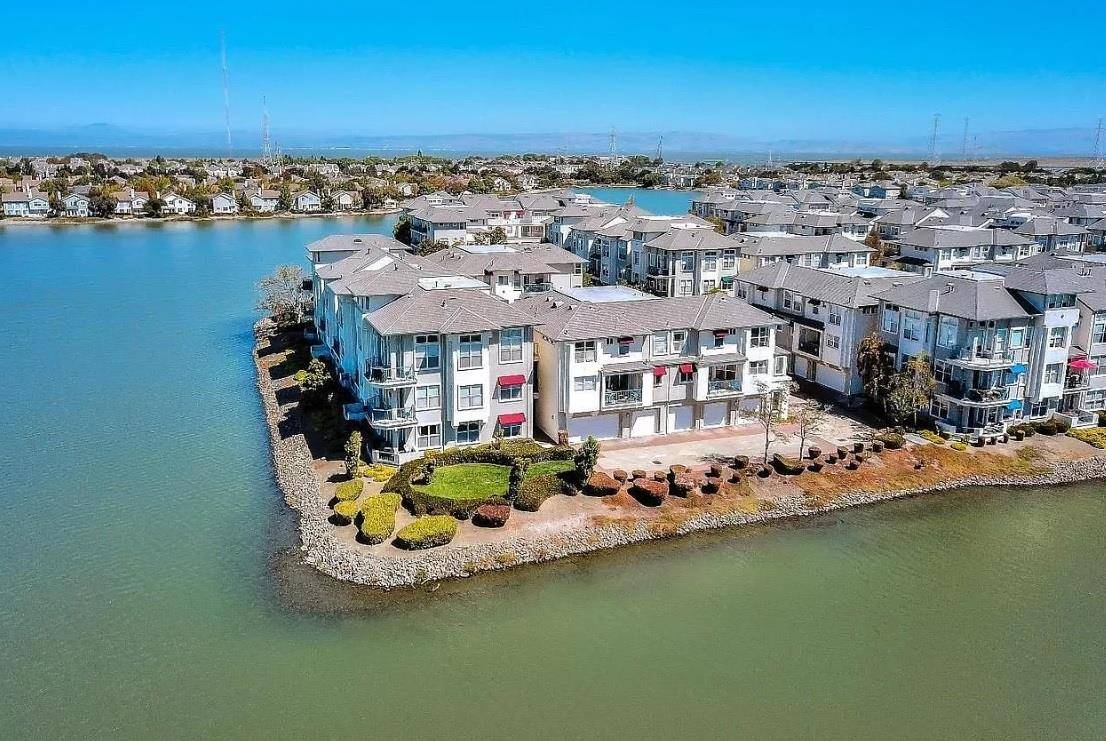 Redwood City, CA 94065,500 Baltic Circle #526