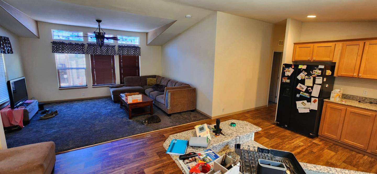 Marina, CA 93933,347 Carmel Avenue #15