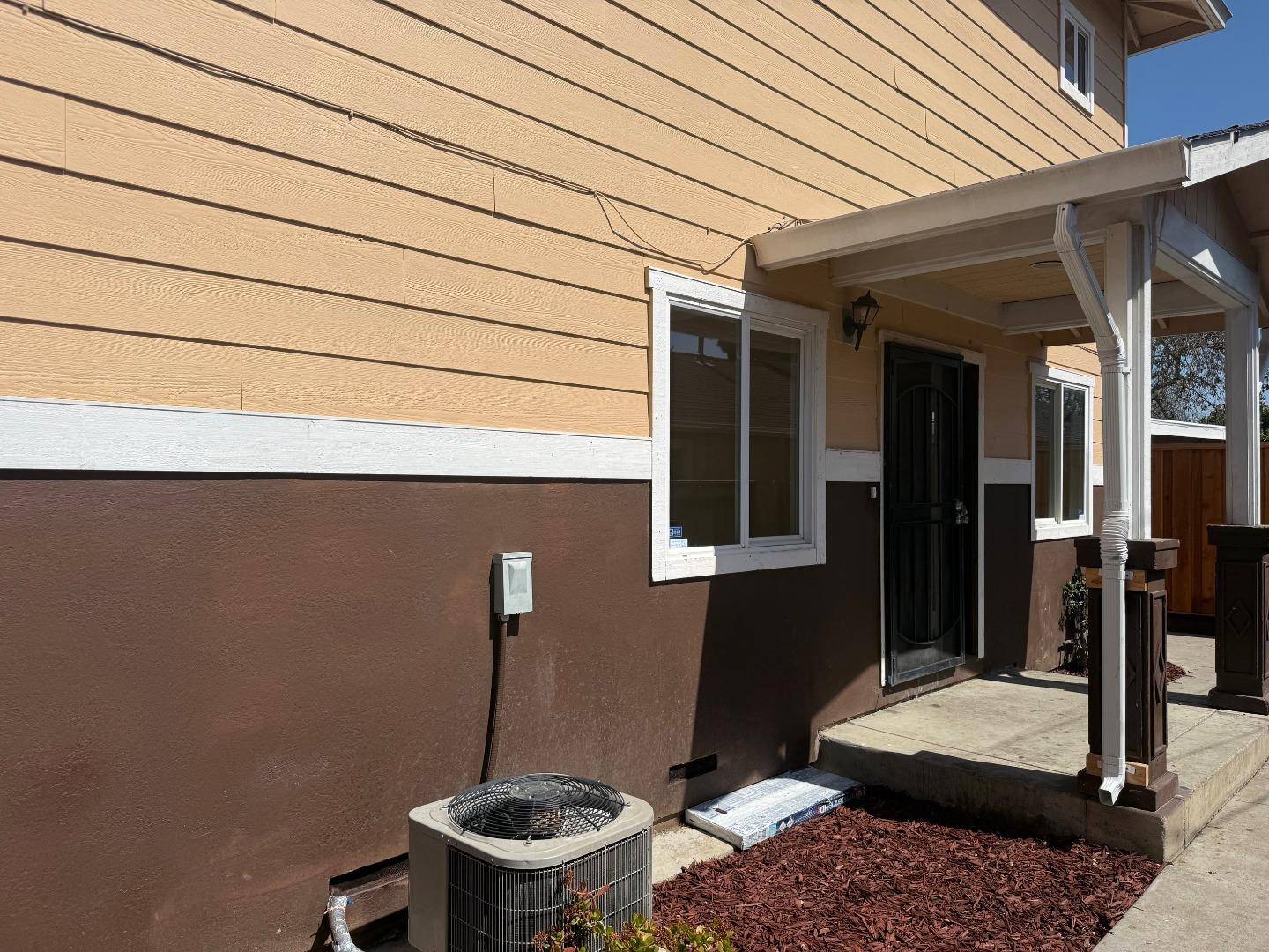 Gilroy, CA 95020,7125 Rosanna Street