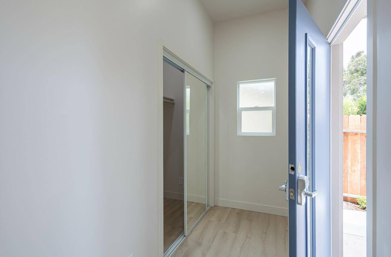 Seaside, CA 93955,987 Harcourt #C