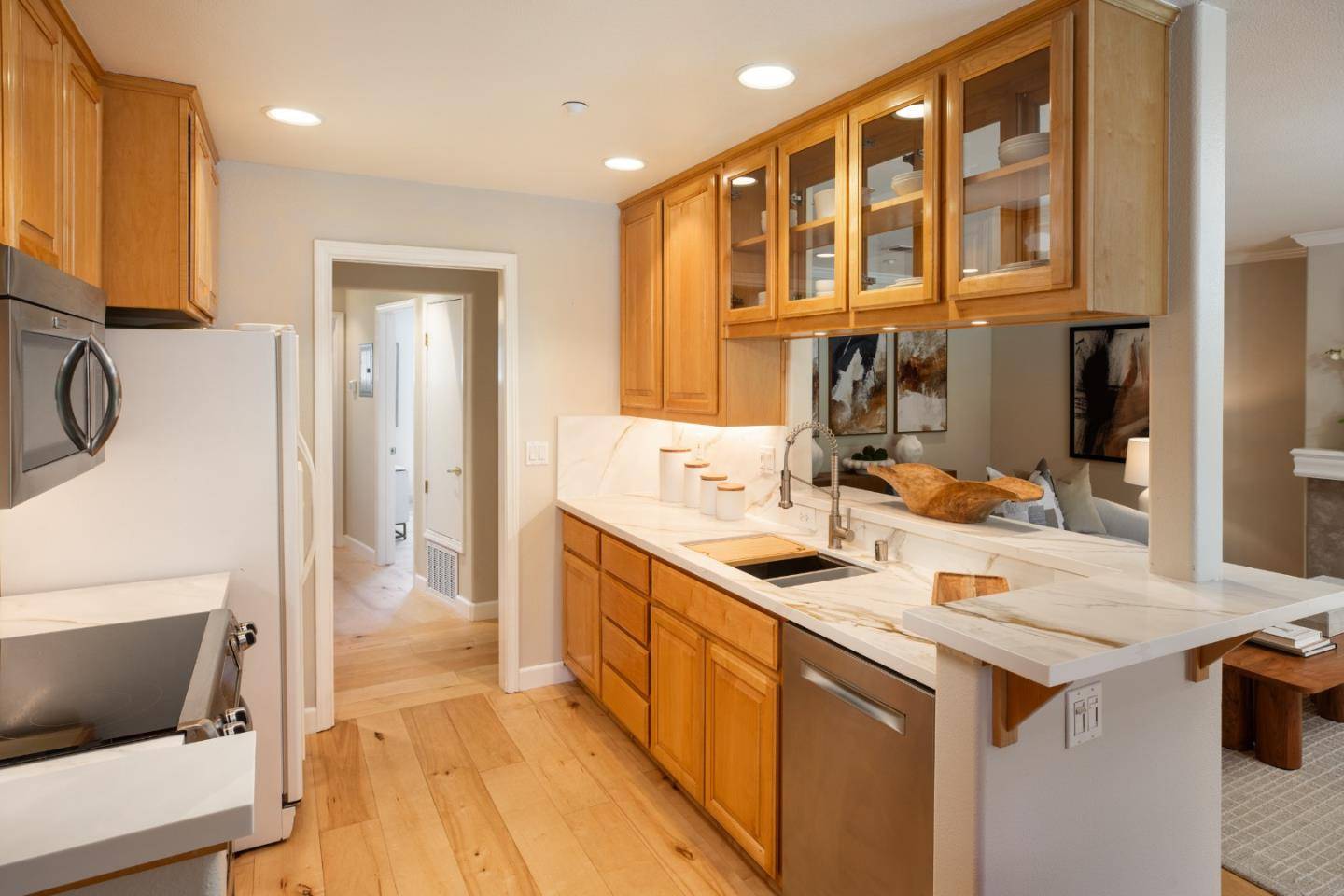 Menlo Park, CA 94025,20 Willow Road #5