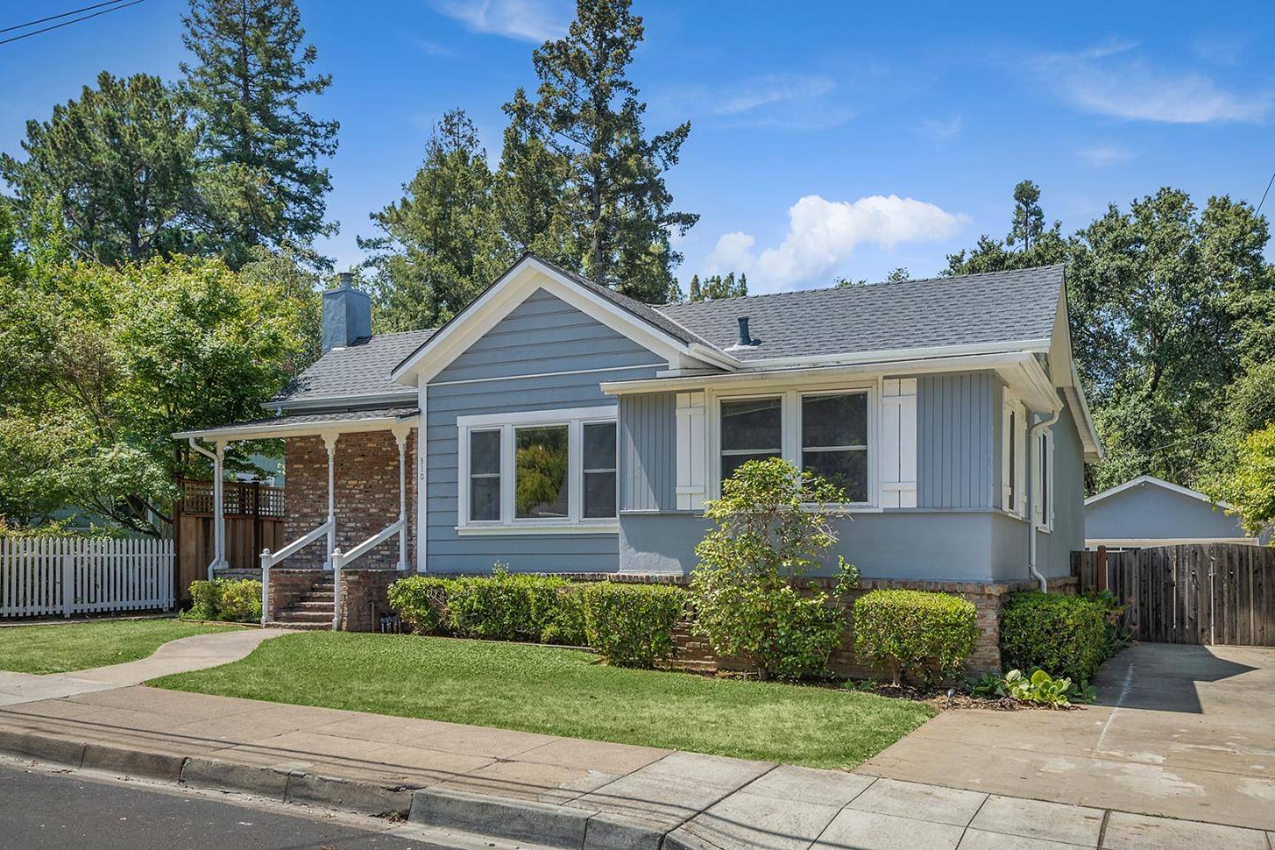 Los Gatos, CA 95030,310 Johnson Avenue