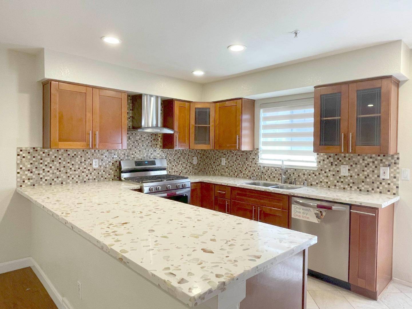 Fremont, CA 94536,4111 Tawny Terrace