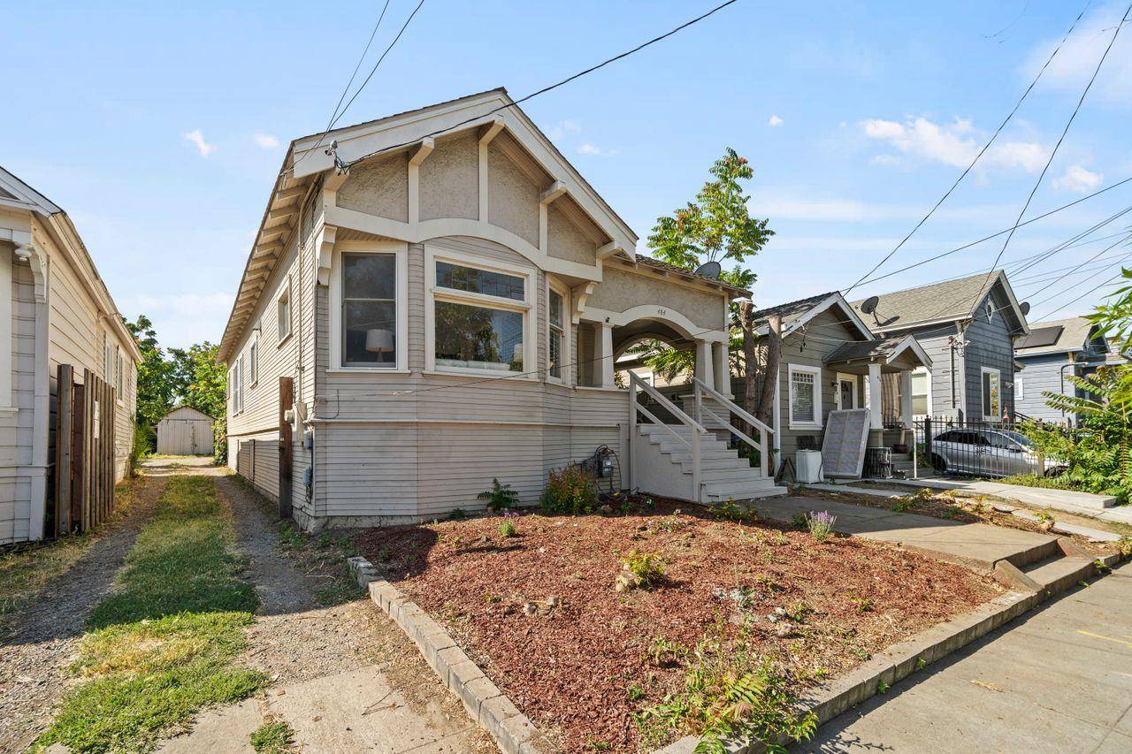 San Jose, CA 95112,484 E Saint John Street